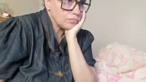 Naomi Rose online show from 11.23.25