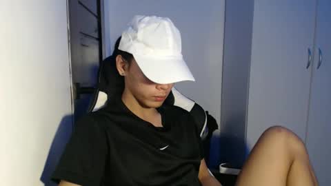 Snapshot of lalakinghugecock_2 chatting on 09.11.25 lalakinghugecock_2 online show from 09.11.25