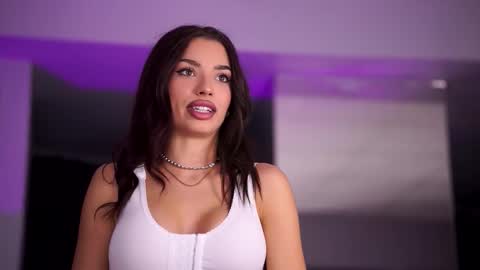 Snapshot of lalaroze chatting on 11.21.25 Lala online show from 11.21.25