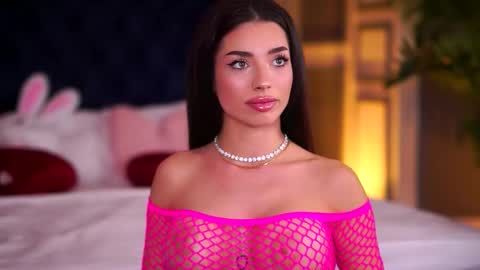 Snapshot of lalaroze chatting on 12.14.25 Lala online show from 12.14.25