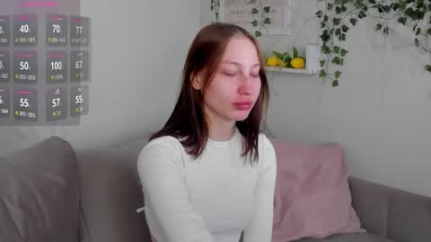 Snapshot of lallycute chatting on 12.21.25 Lali online show from 12.21.25