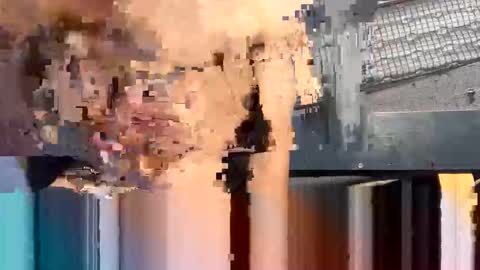 Snapshot of lalo112233vaz chatting on 10.26.25 lalo112233vaz online show from 10.26.25