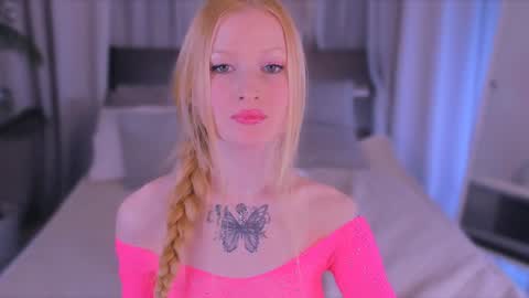 Laly online show from 12.25.24