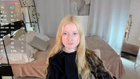 Laly online show from 06.14.26