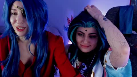 just call me Lana  and her security online show from 12.08.24