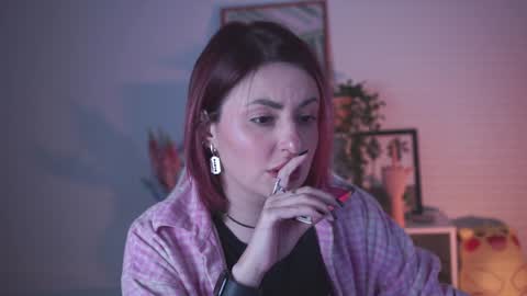 just call me Lana  and her security online show from 12.21.24