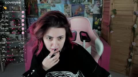 just call me Lana  and her security online show from 01.16.25