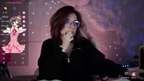 just call me Lana  and her security online show from 03.05.25