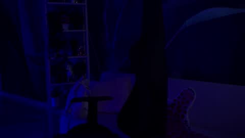 just call me Lana  and her security online show from 09.18.25