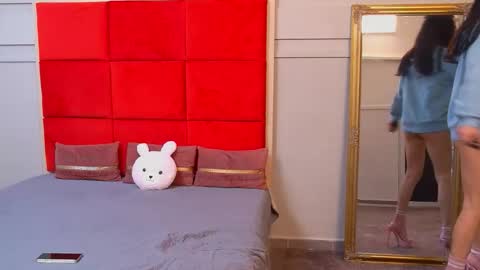 Snapshot of lana_banner chatting on 10.21.25 LanaBanner online show from 10.21.25