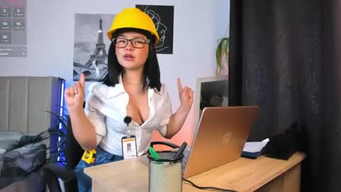 Snapshot of lana_beket_ chatting on 05.29.26 Lana online show from 05.29.26