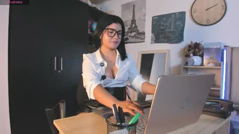 Snapshot of lana_beket_ chatting on 07.23.26 Lana online show from 07.23.26