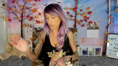 Snapshot of lana_del_bae chatting on 09.16.25 Lana Del Bae online show from 09.16.25