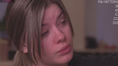 Snapshot of lana_rosy chatting on 12.23.24 Alana online show from 12.23.24