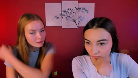 Snapshot of lana_shine_ chatting on 11.04.25 lana_shine_ online show from 11.04.25