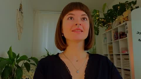 Snapshot of lana_sky chatting on 02.26.25 Lana online show from 02.26.25