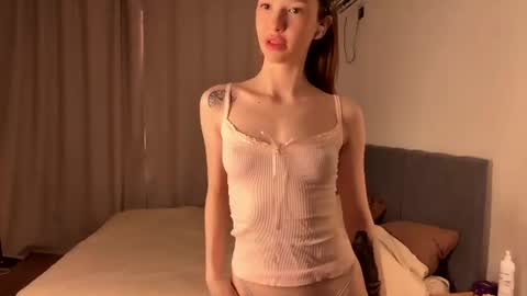 Snapshot of lana_vee chatting on 07.13.26 Cleo online show from 07.13.26