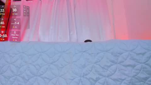 Snapshot of lanaa_paul1 chatting on 10.09.25 emma online show from 10.09.25