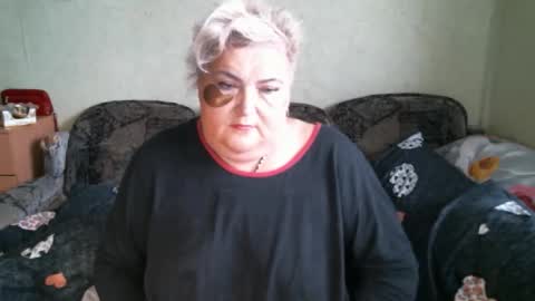 lanacat555 online show from 12.20.25