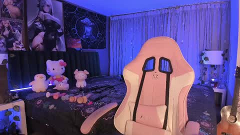 L A N A  online show from 01.11.25