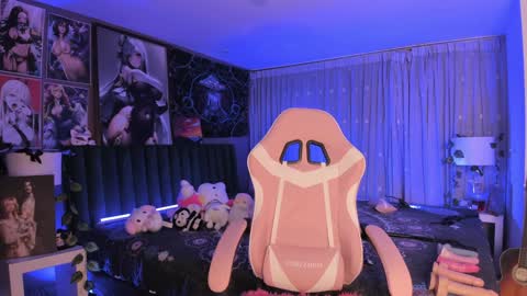 L A N A  online show from 01.28.25