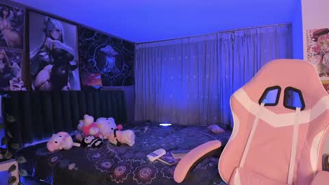 L A N A  online show from 01.29.25