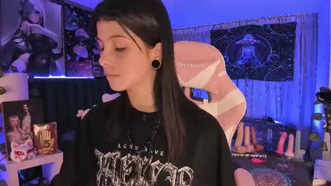 L A N A  online show from 03.04.25