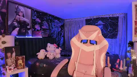 L A N A  online show from 03.06.25