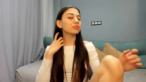 Lana online show from 10.30.25