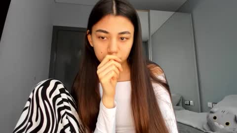 Snapshot of lanalandd chatting on 12.17.25 Lana online show from 12.17.25