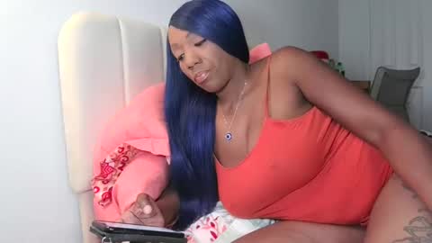 Lana Lava online show from 11.17.25