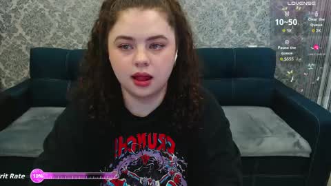 LanaRoub online show from 04.27.26