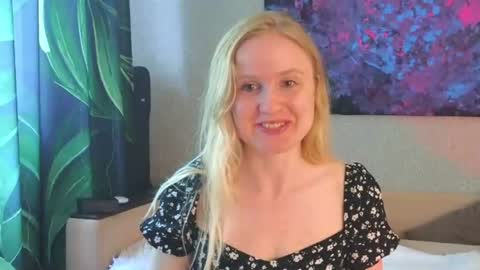 LanaviSmith online show from 06.18.26
