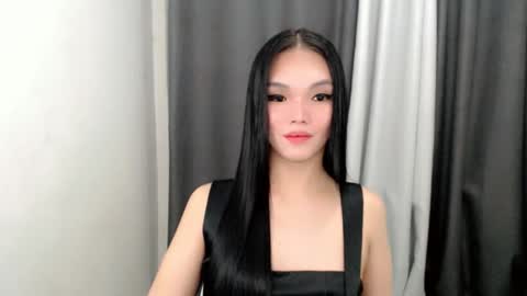 lanawyatt_ online show from 11.10.25