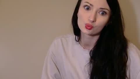 Lana Collins online show from 02.04.26