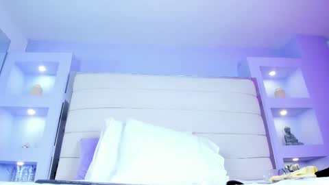 Snapshot of lanna18_ chatting on 02.18.25 Lanna online show from 02.18.25