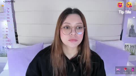 Snapshot of lanna18_ chatting on 02.25.25 Lanna online show from 02.25.25