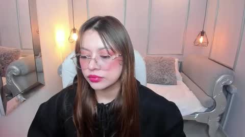 Snapshot of lanna18_ chatting on 10.14.25 Lanna online show from 10.14.25
