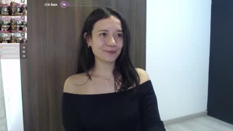 Snapshot of lanna_mills chatting on 12.30.24 Lanna online show from 12.30.24