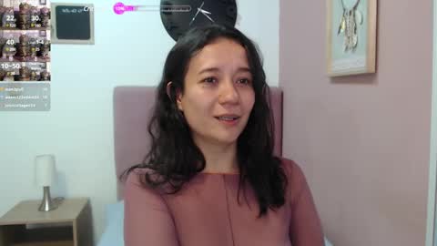 Snapshot of lanna_mills chatting on 01.10.25 Lanna online show from 01.10.25