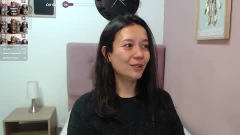 Snapshot of lanna_mills chatting on 01.24.25 Lanna online show from 01.24.25