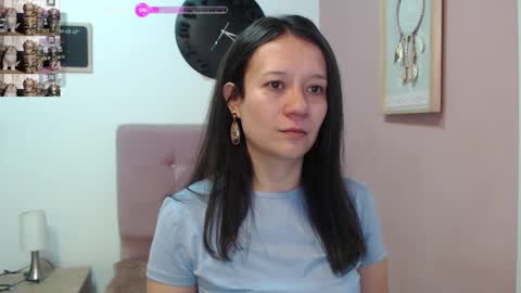 Snapshot of lanna_mills chatting on 02.17.25 Lanna online show from 02.17.25