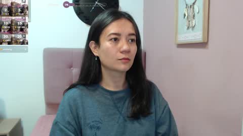 Snapshot of lanna_mills chatting on 02.22.25 Lanna online show from 02.22.25