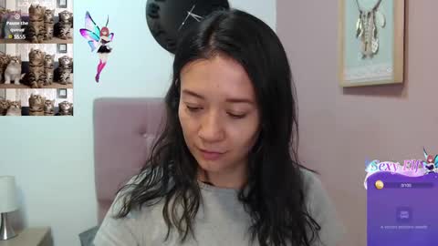 Snapshot of lanna_mills chatting on 03.10.25 Lanna online show from 03.10.25