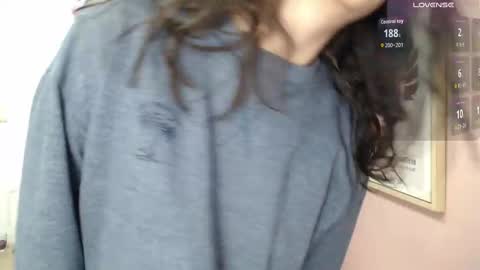 Snapshot of lanna_mills chatting on 09.09.25 Lanna online show from 09.09.25