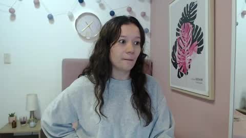 Snapshot of lanna_mills chatting on 05.21.26 Lanna online show from 05.21.26