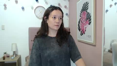 Snapshot of lanna_mills chatting on 06.22.26 Lanna online show from 06.22.26