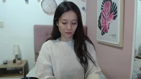 Snapshot of lanna_mills chatting on 07.23.26 Lanna online show from 07.23.26