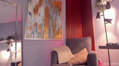 Snapshot of lanna_wilson chatting on 12.17.24 Tiana online show from 12.17.24