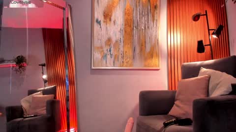 Snapshot of lanna_wilson chatting on 12.28.24 Tiana online show from 12.28.24
